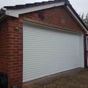 RD77 Large Door - Laminate White