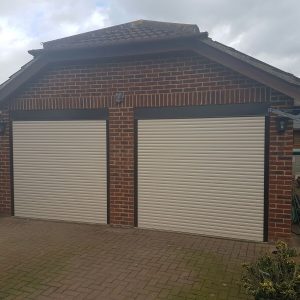 RD77 Large Door - Beige